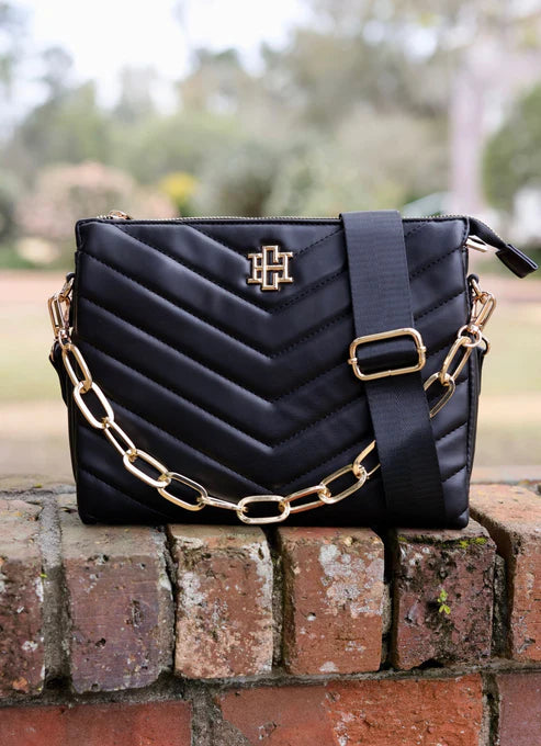 Caroline Hill - Ariana Crossbody "Black V Quilted"