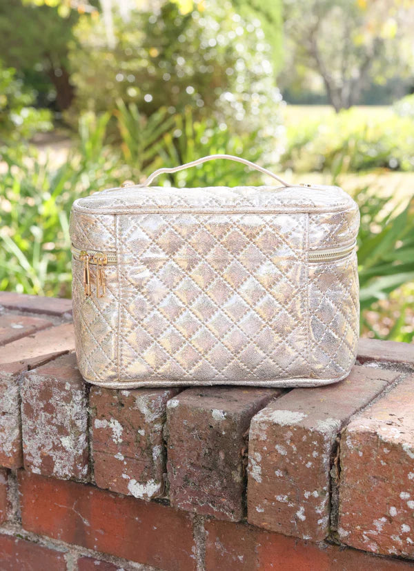 Caroline Hill - Hampton Train Case "Champagne Pop"