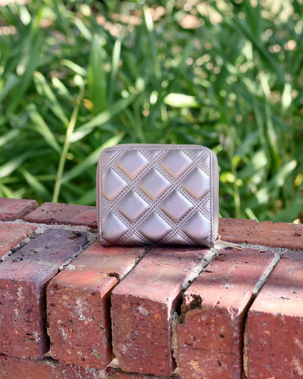 Caroline Hill - Blakely Wallet "Black Pearl DQ"