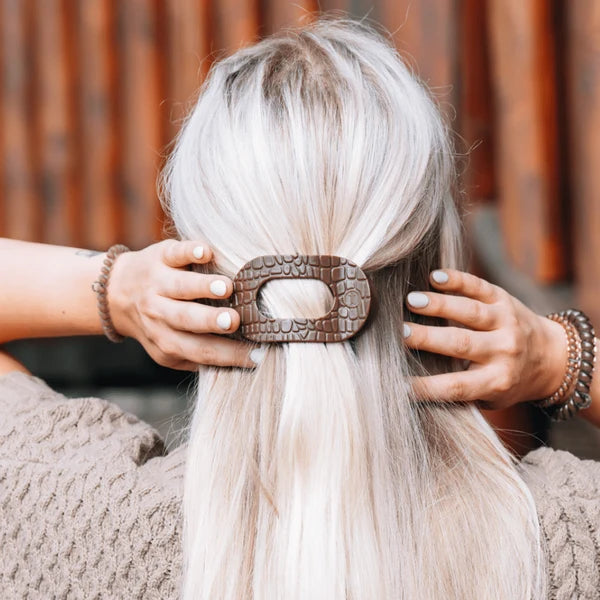 Teleties - Brown Crocodile Flat Round Hair Clip "Small"