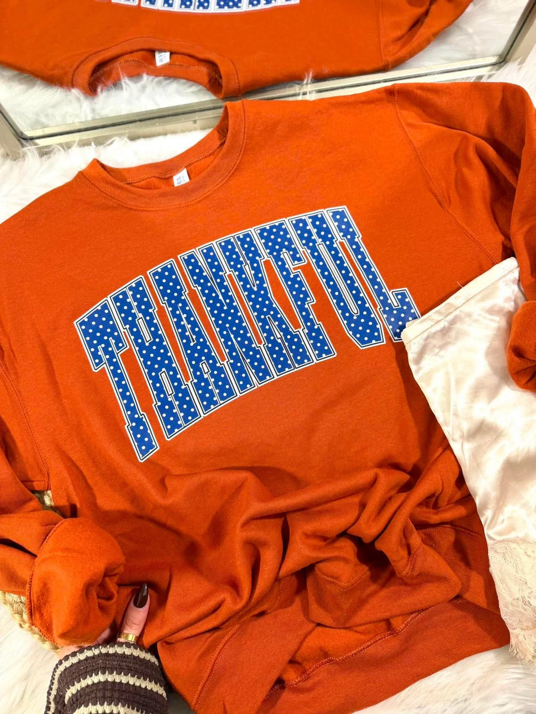 "THANKFUL" Polka Dot Sweatshirt "T Orange"