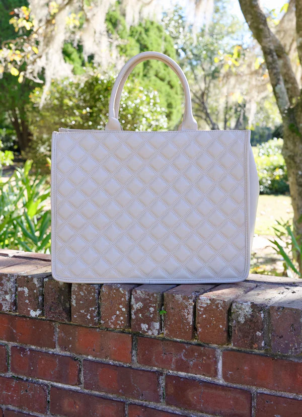 Caroline Hill - Niall Tote "Nude Quilted DQ"