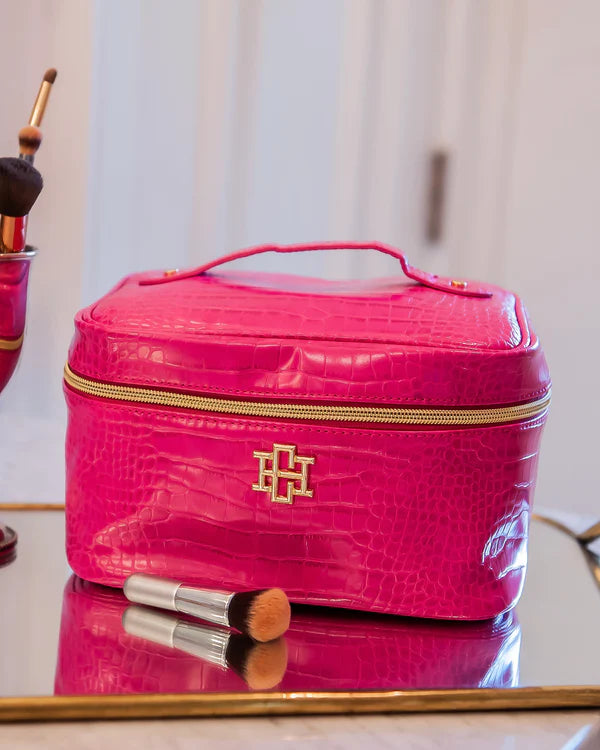 Caroline Hill - Hampton Train Case "Hot Pink EC"