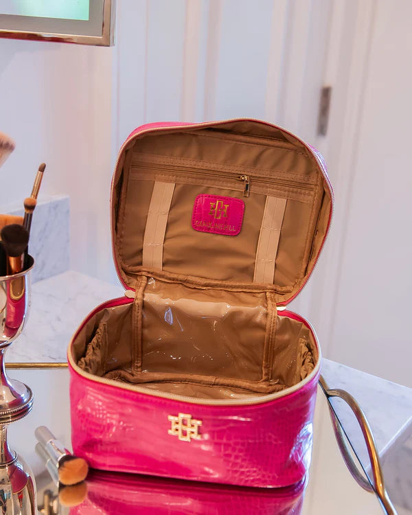Caroline Hill - Hampton Train Case "Hot Pink EC"