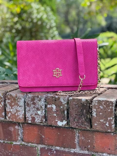 Bryn Clutch/Crossbody "Fuchsia"